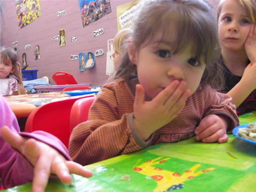 Signing with two year olds at Ashcroft and Ramridge Children's Centre